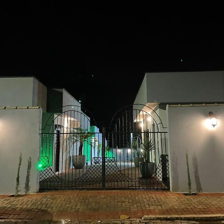 Pousada Familia Bueno Monte Alegre do Sul Exterior foto